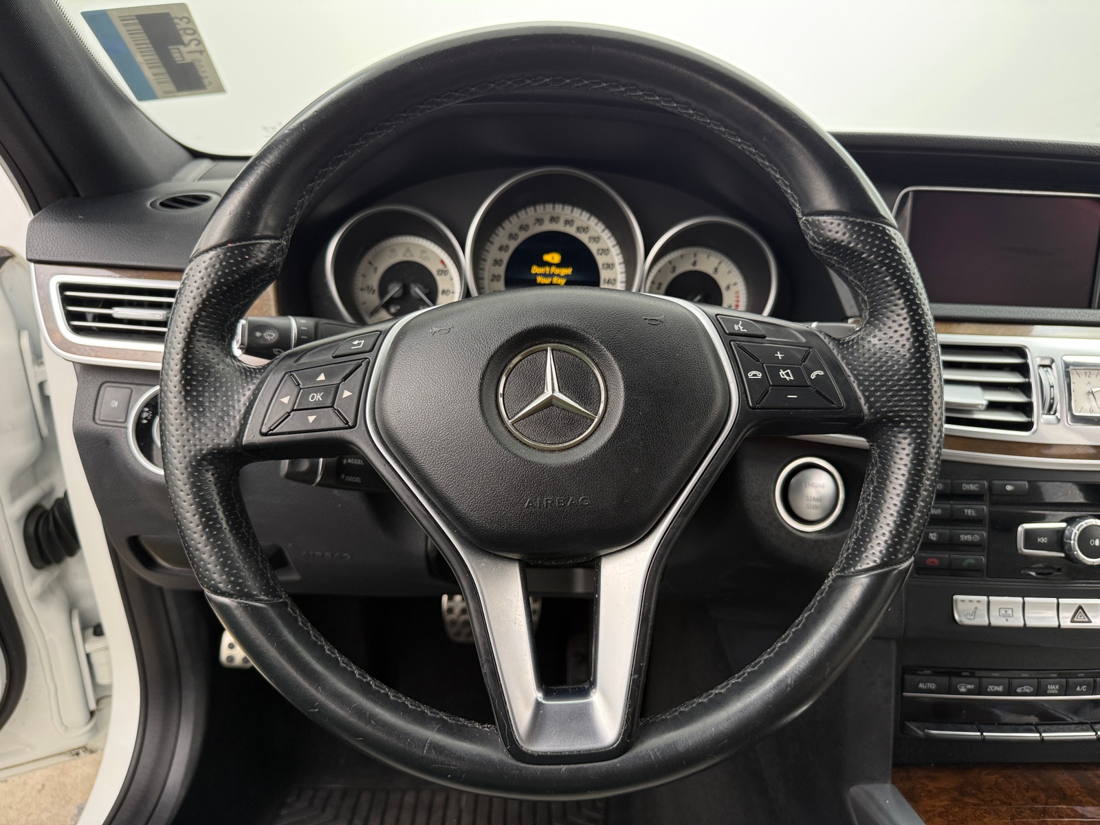 Thumbnail: 2014 Mercedes-Benz E-Class - 4