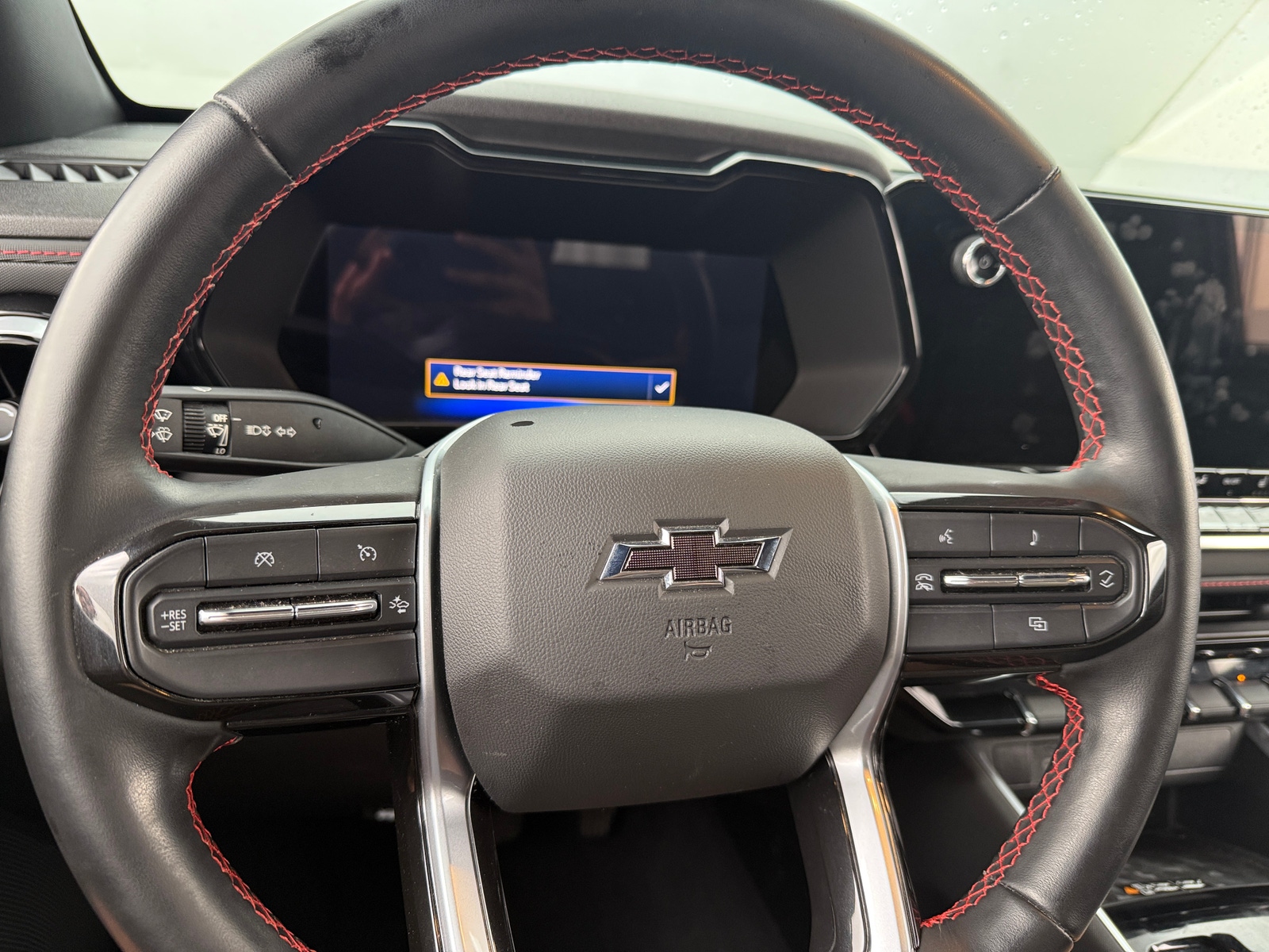 Thumbnail: 2024 Chevrolet Colorado - 5