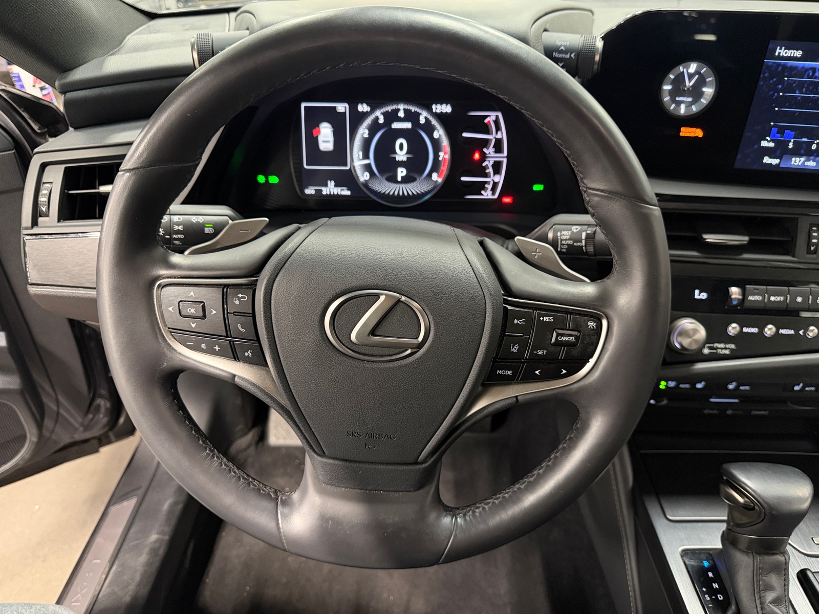 Thumbnail: 2022 Lexus ES - 4