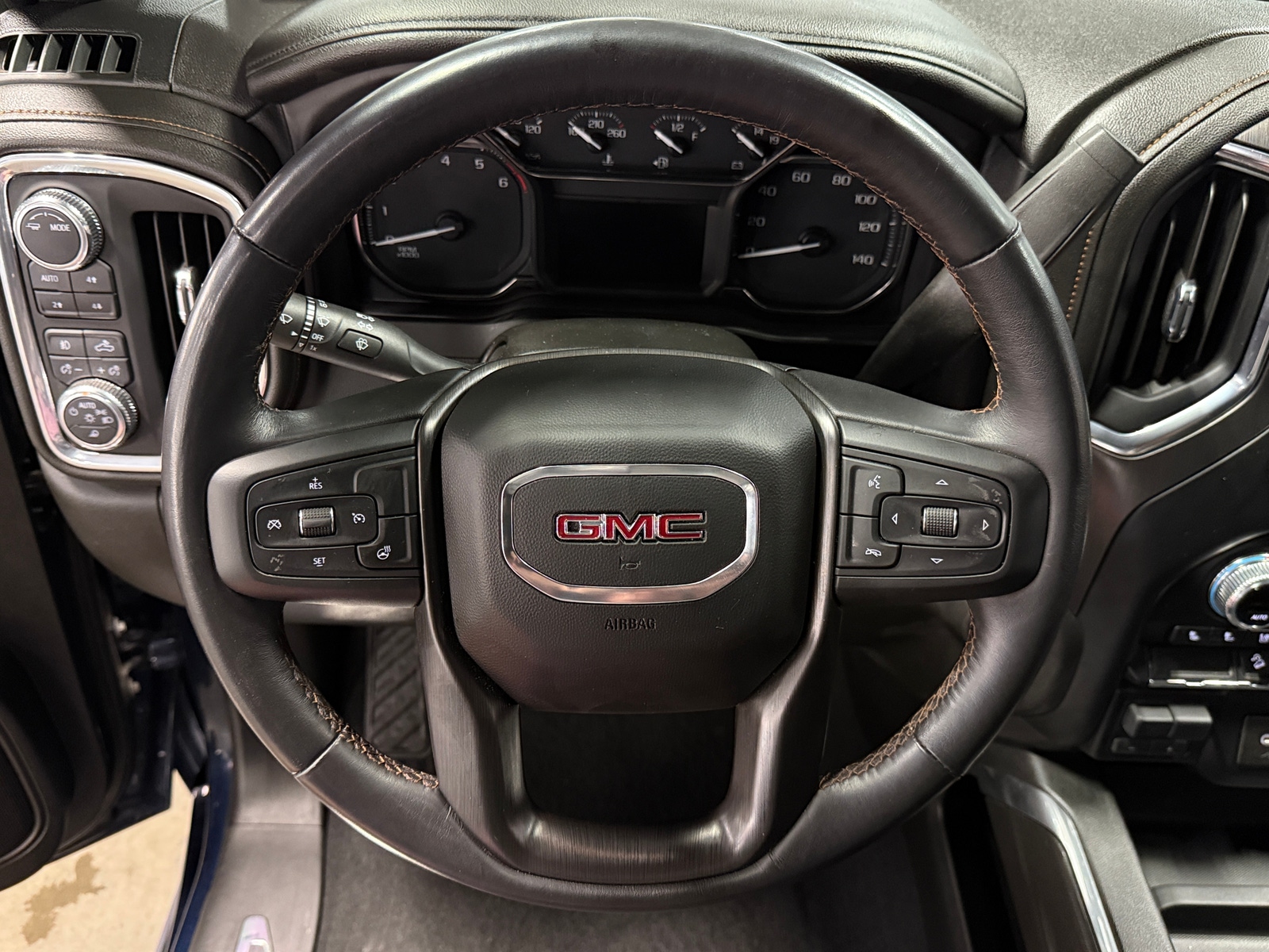 Thumbnail: 2023 GMC Sierra 2500 - 4