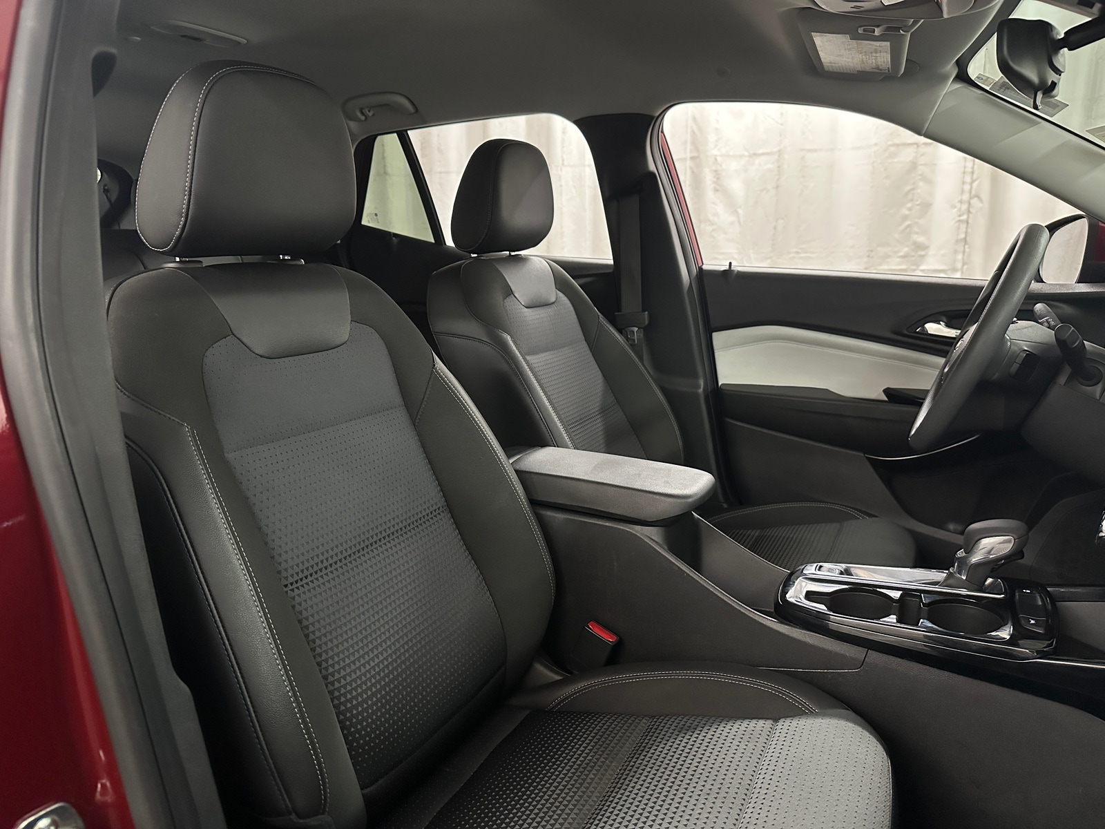 Thumbnail: 2025 Chevrolet Trax - 2