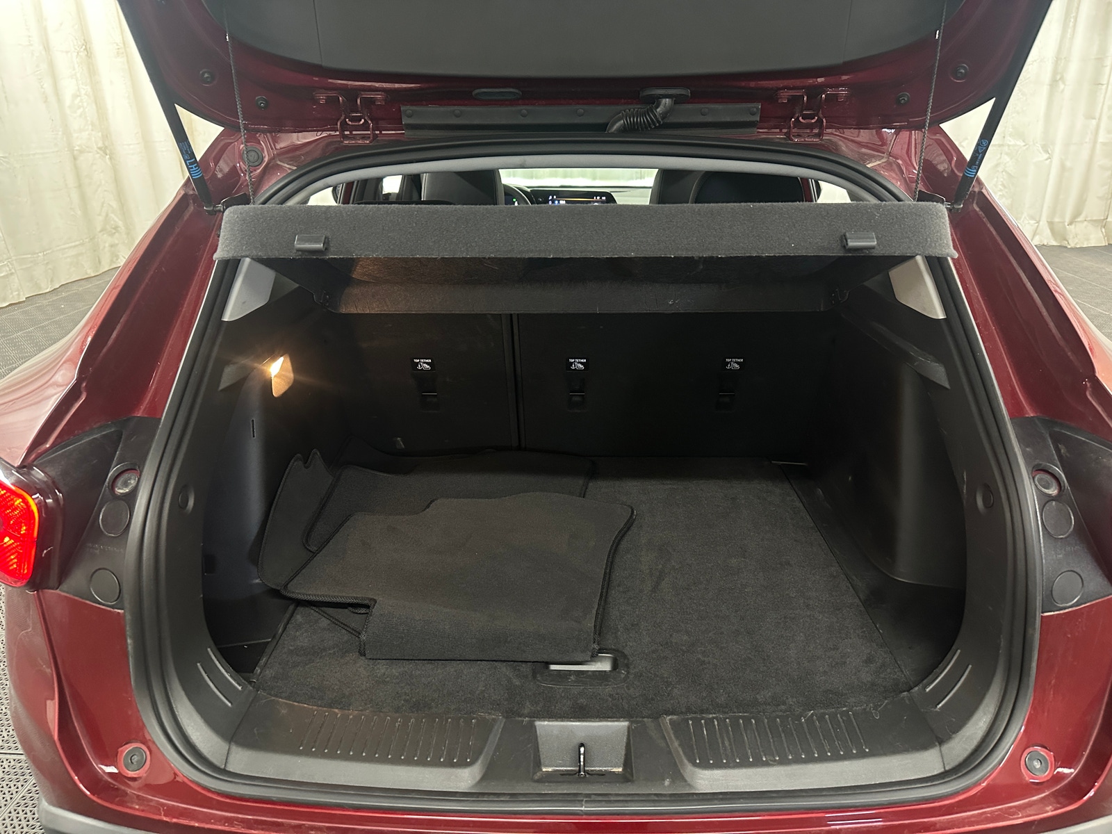 Thumbnail: 2025 Chevrolet Trax - 7