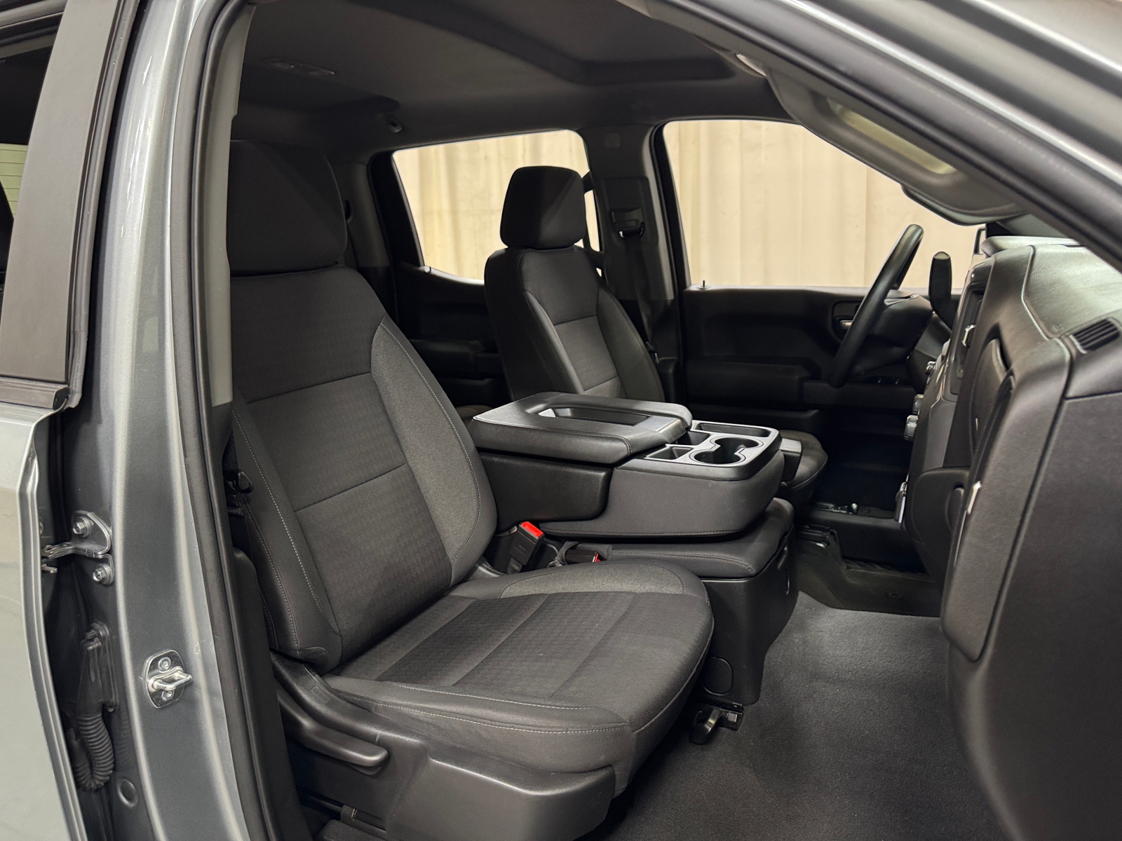 Thumbnail: 2026 Chevrolet Silverado 1500 - 2