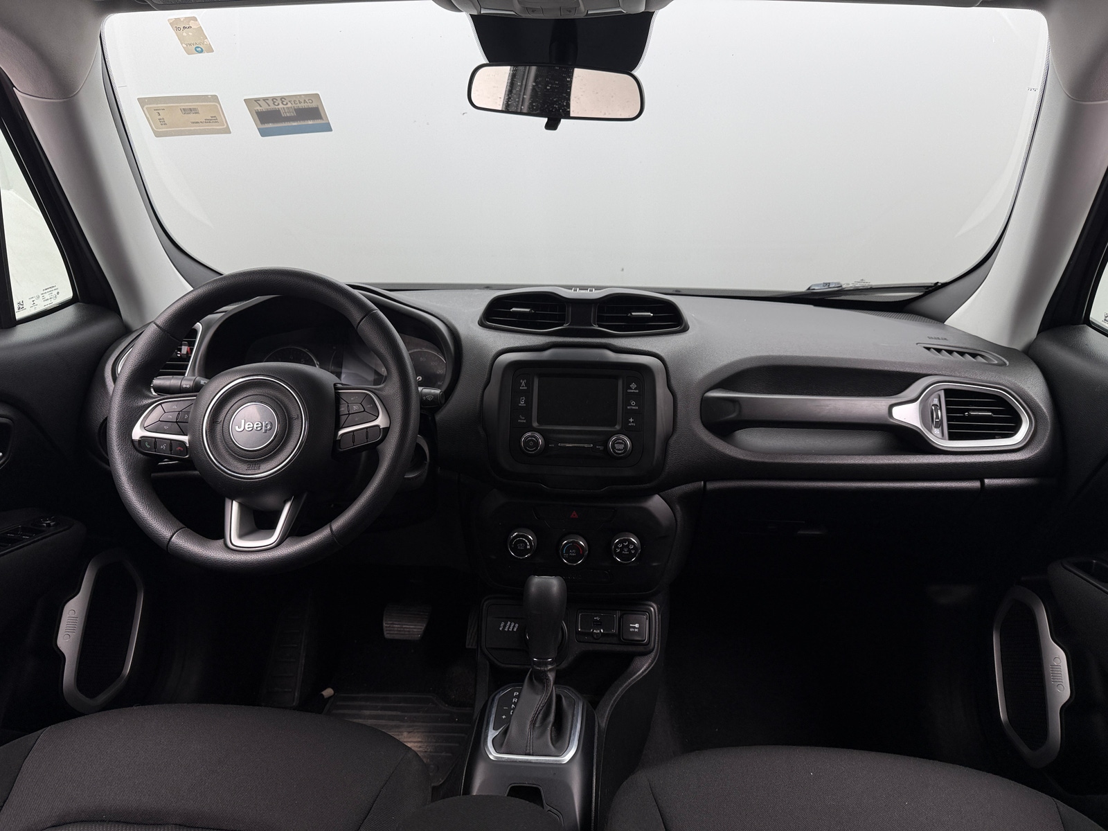 Thumbnail: 2018 Jeep Renegade - 3