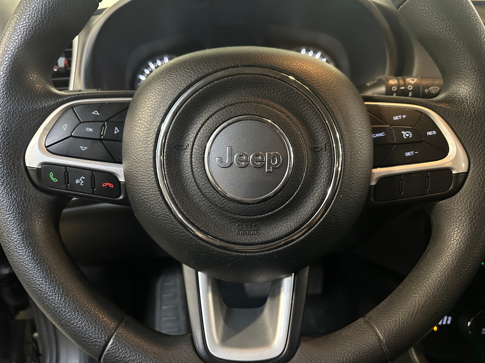 Thumbnail: 2018 Jeep Renegade - 5