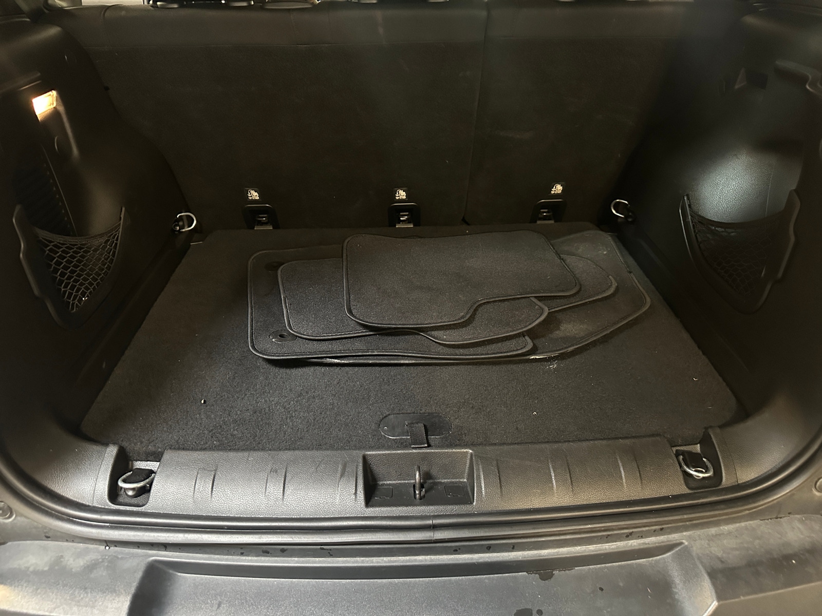 Thumbnail: 2018 Jeep Renegade - 7