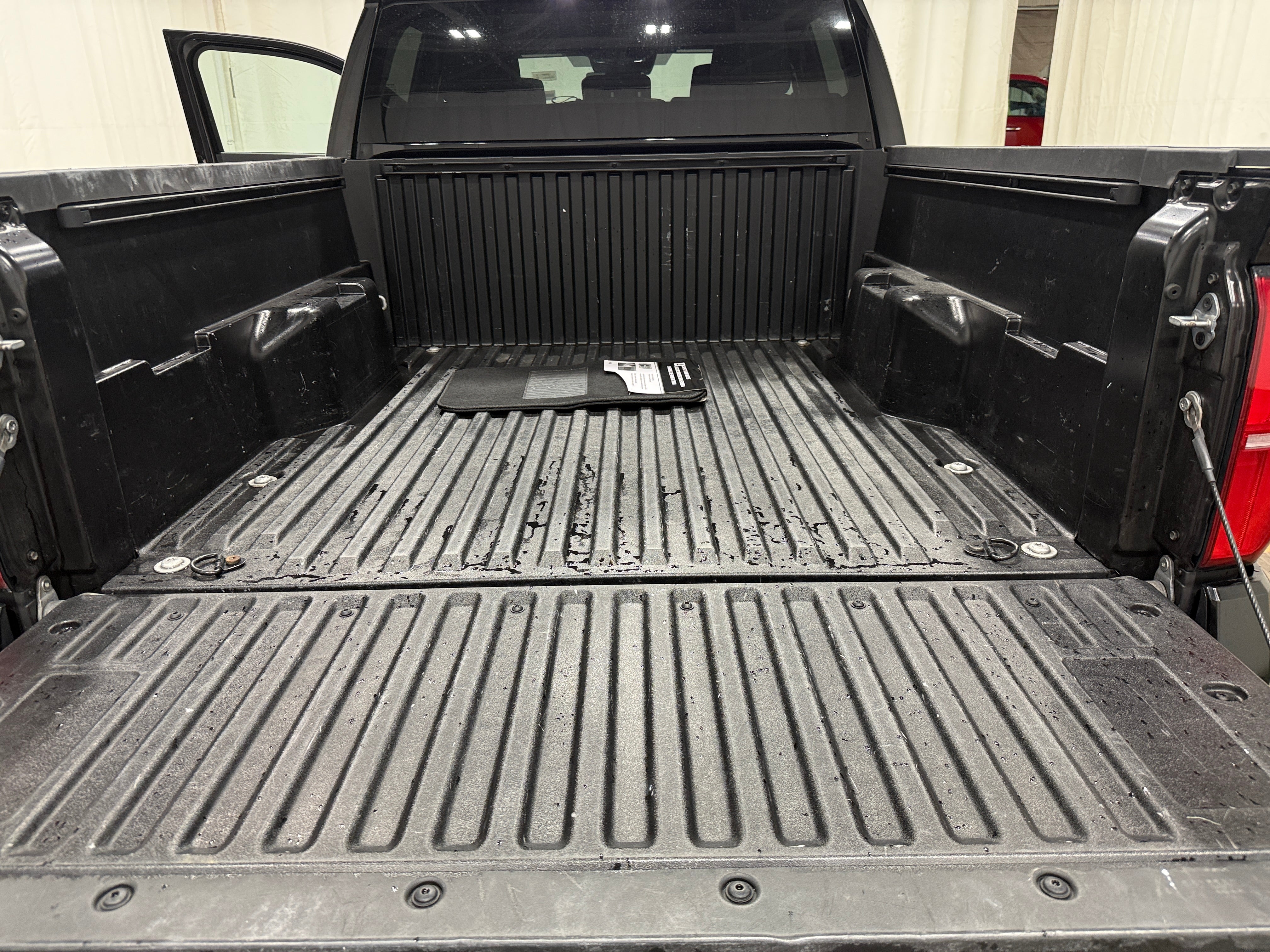 2024 Toyota Tacoma SR5 - Photo 9