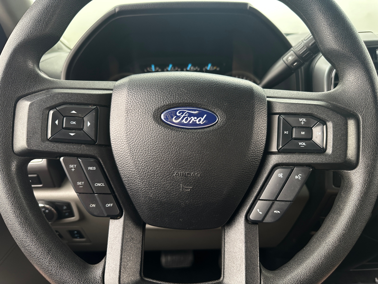 Thumbnail: 2020 Ford Econoline - 5