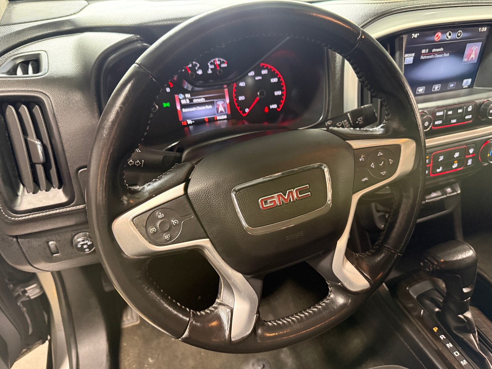 Thumbnail: 2015 GMC Canyon - 5