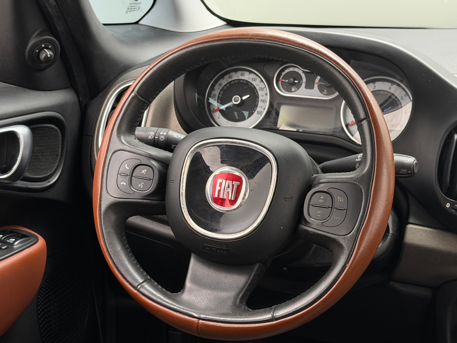 Thumbnail: 2014 Fiat 500L - 5