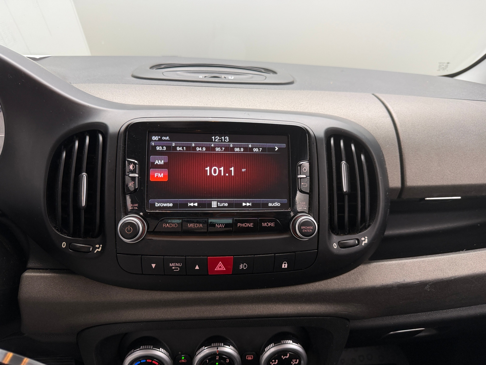 Thumbnail: 2014 Fiat 500L - 4