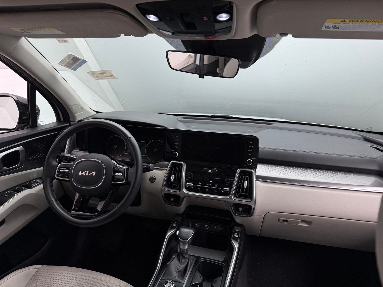Thumbnail: 2023 Kia Sorento - 2