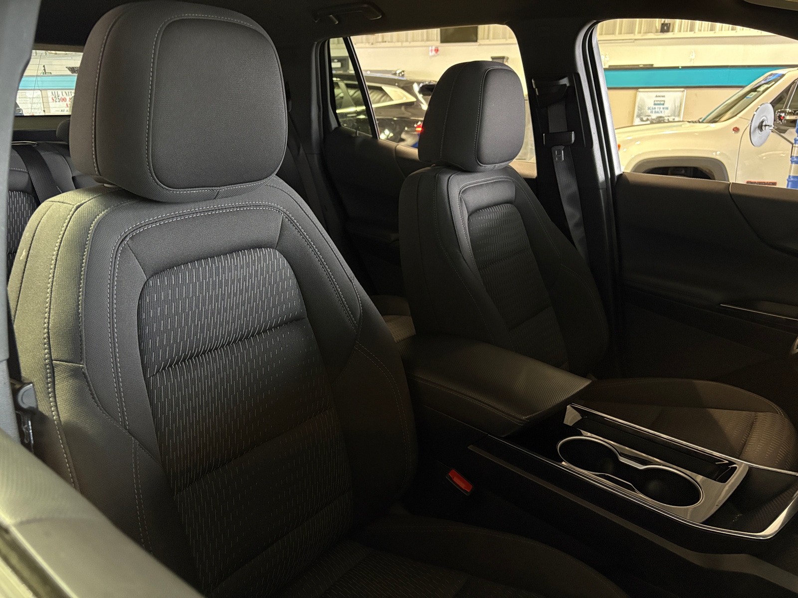 Thumbnail: 2025 Chevrolet Equinox - 2