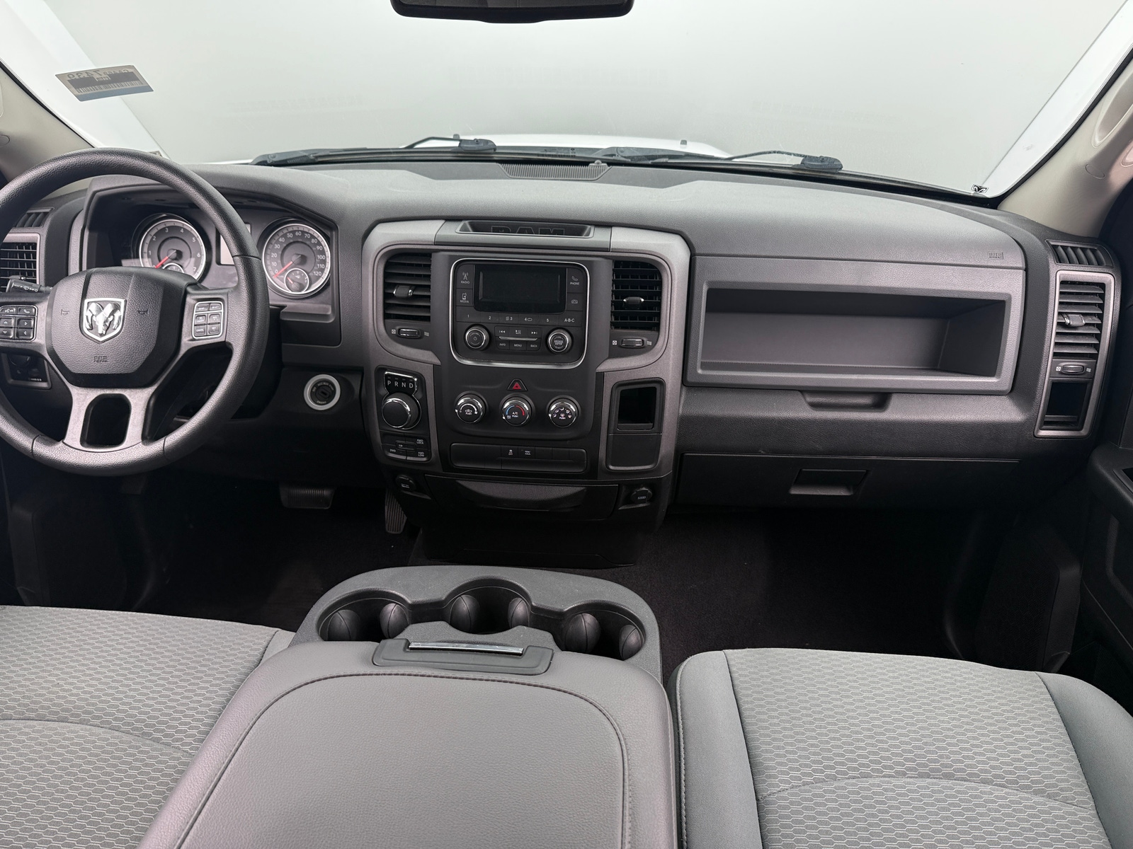 Thumbnail: 2019 RAM 1500 Classic - 3
