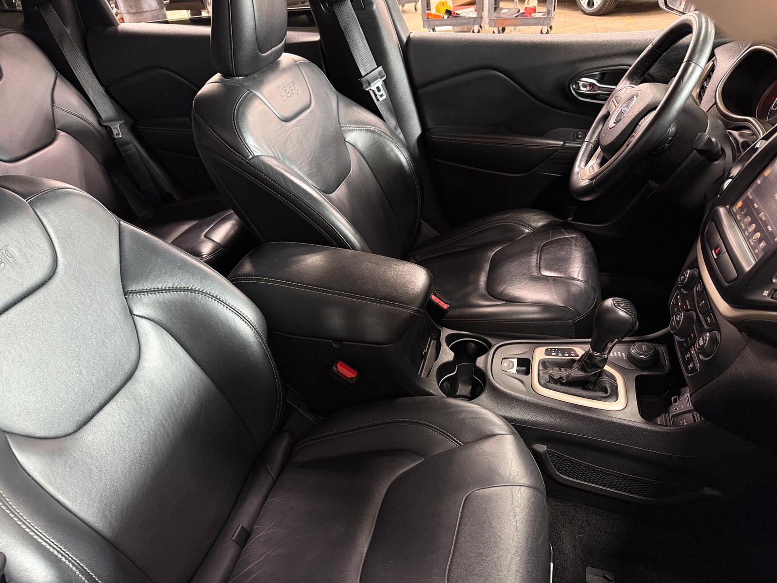 Thumbnail: 2015 Jeep Cherokee - 2