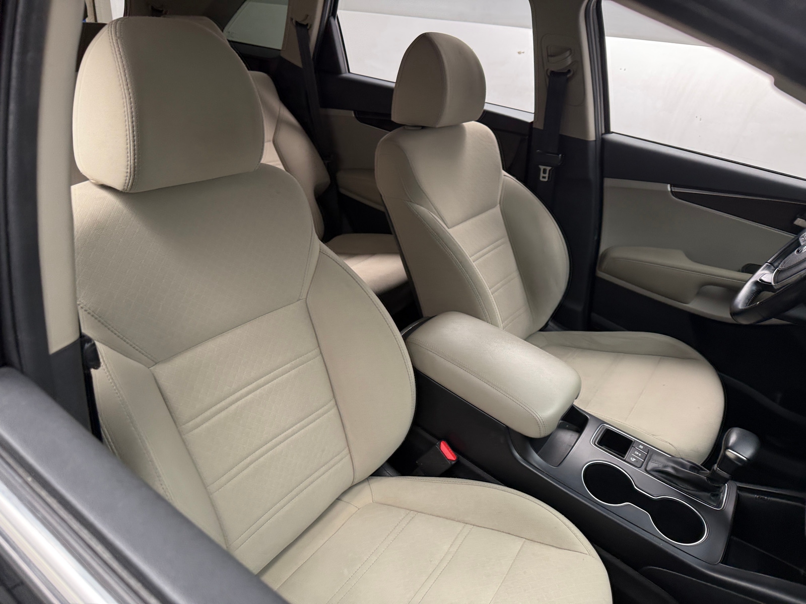 Thumbnail: 2019 Kia Sorento - 2