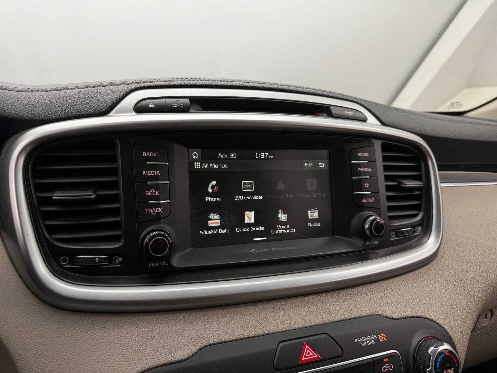 Thumbnail: 2019 Kia Sorento - 4