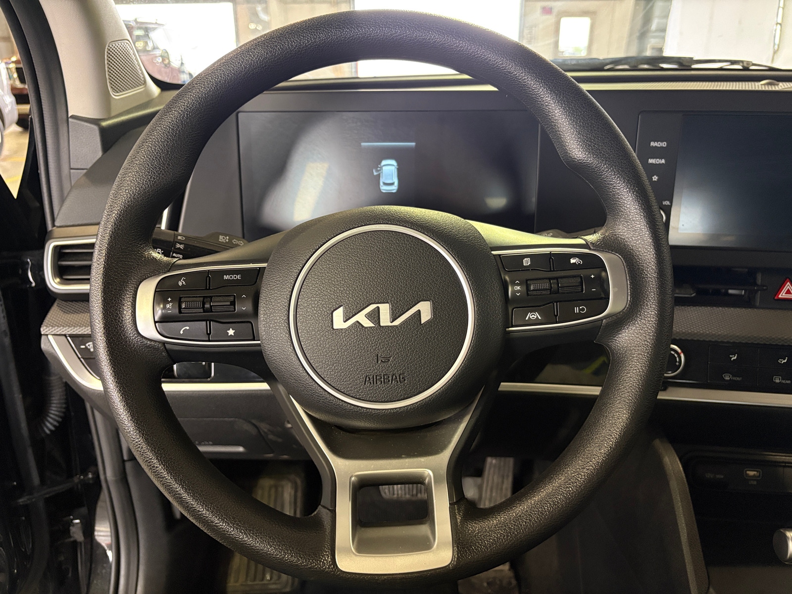 Thumbnail: 2025 Kia Sportage - 5