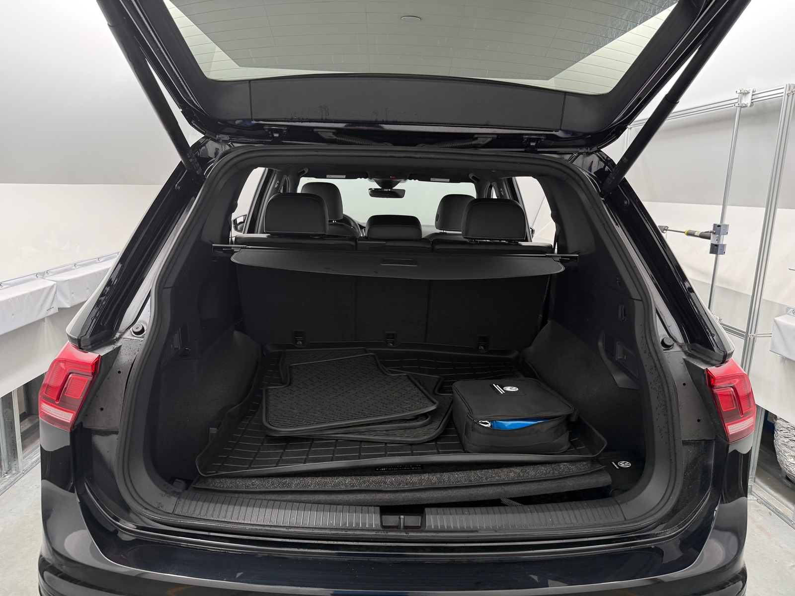 Thumbnail: 2024 Volkswagen Tiguan - 7