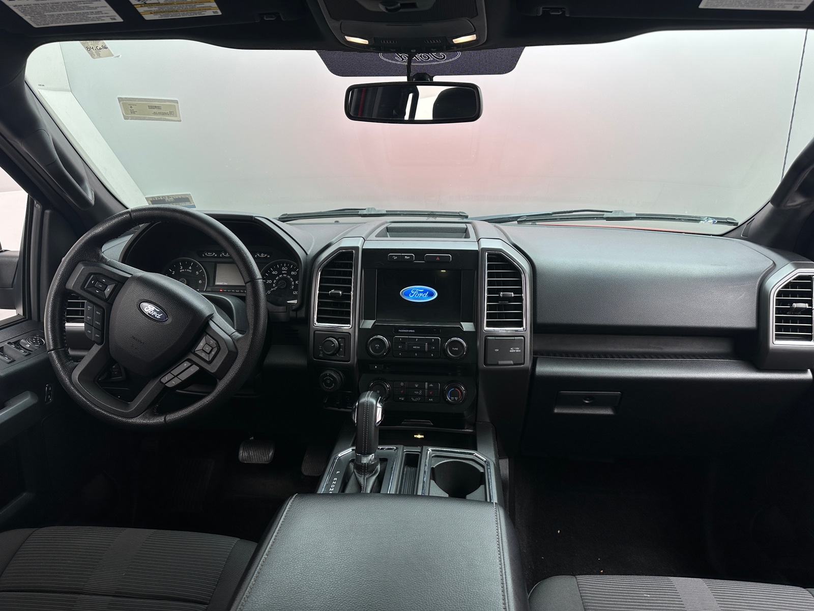 Thumbnail: 2016 Ford Econoline - 3