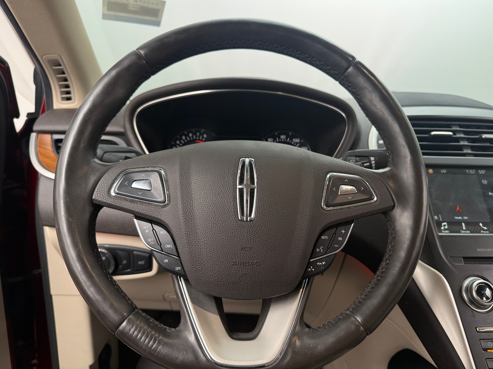 Thumbnail: 2018 Lincoln MKC - 4