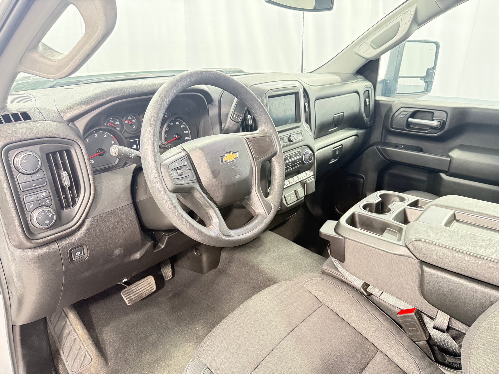 Thumbnail: 2025 Chevrolet Silverado 2500 - 3