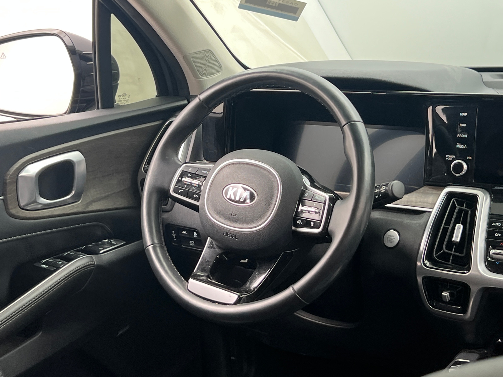 Thumbnail: 2021 Kia Sorento - 4