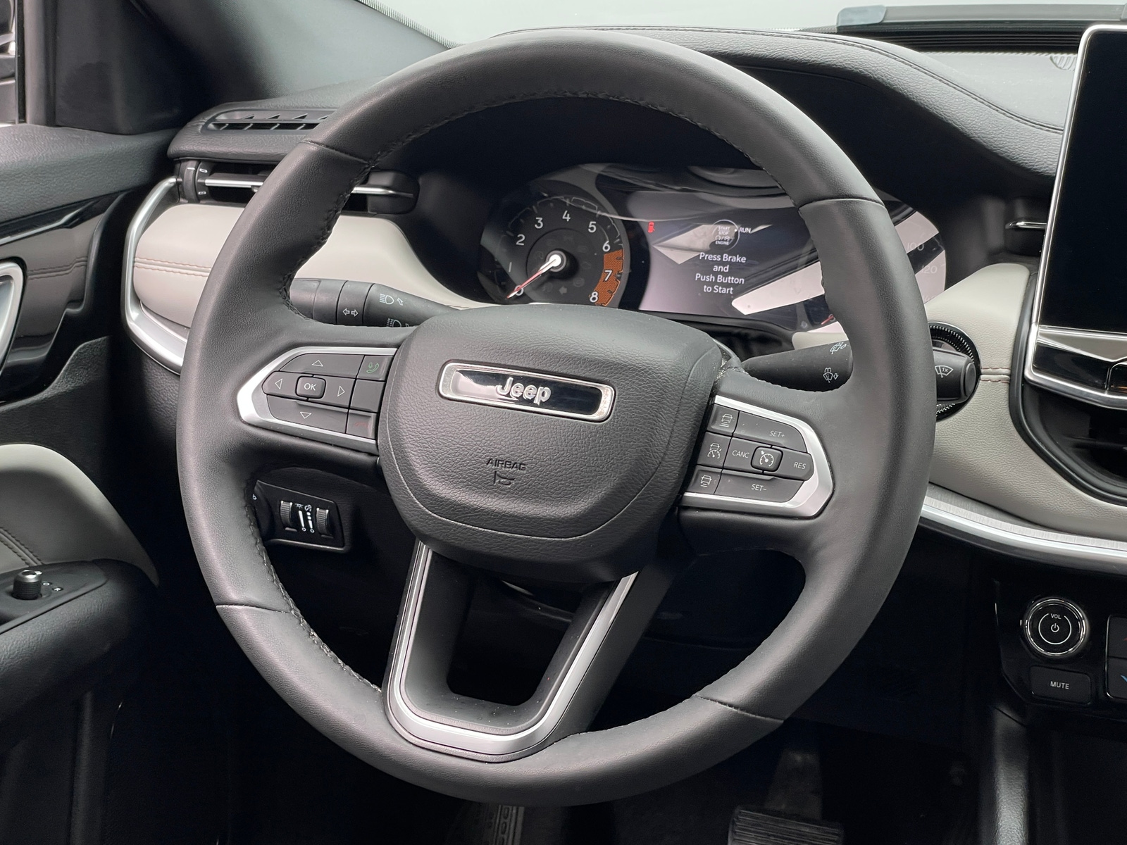 Thumbnail: 2025 Jeep Compass - 4