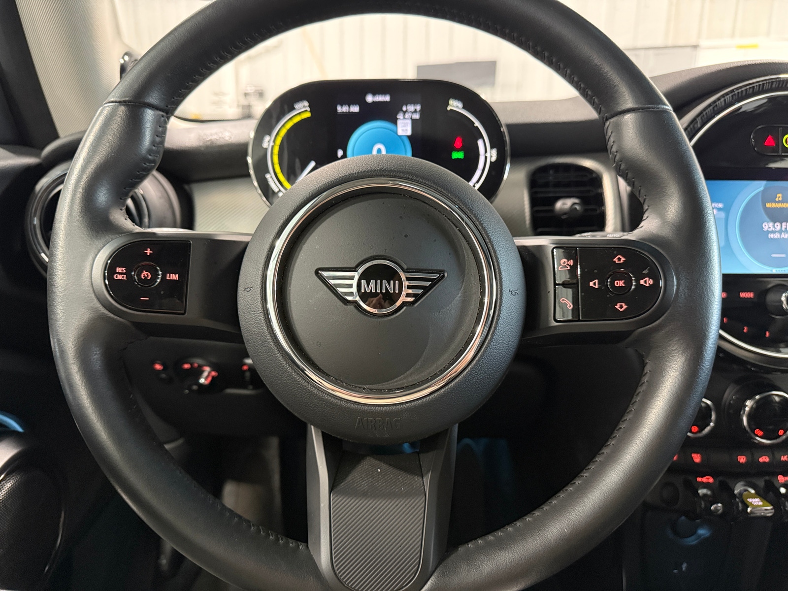 Thumbnail: 2024 MINI Cooper Hardtop - 4