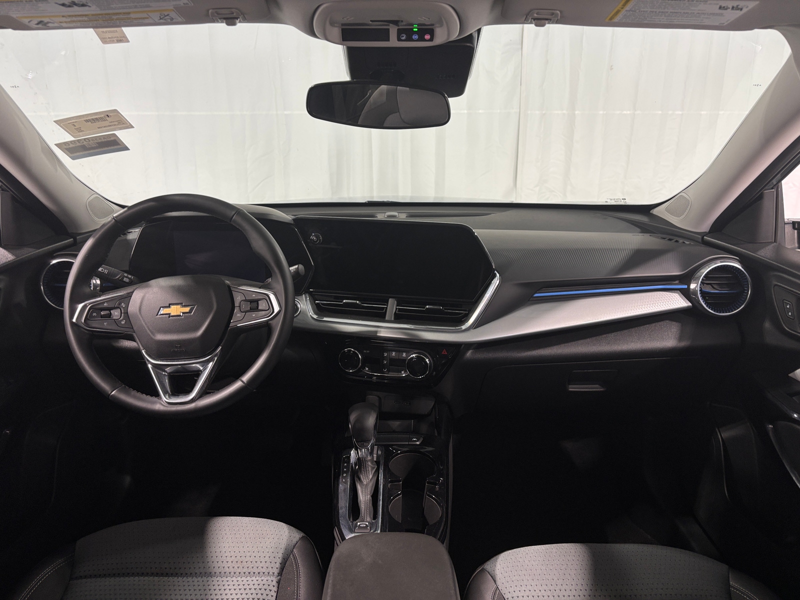 Thumbnail: 2025 Chevrolet Trax - 3