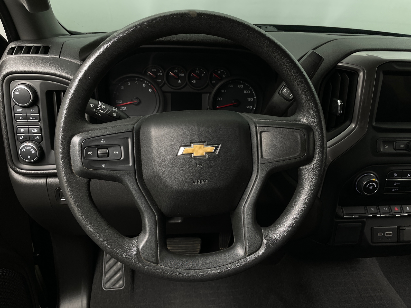 Thumbnail: 2022 Chevrolet Silverado 1500 - 5