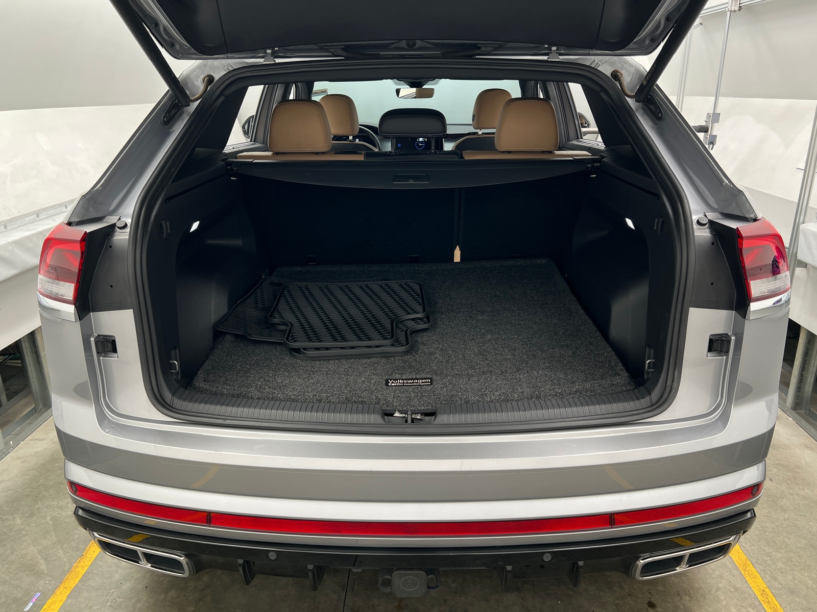 Thumbnail: 2024 Volkswagen Atlas - 6