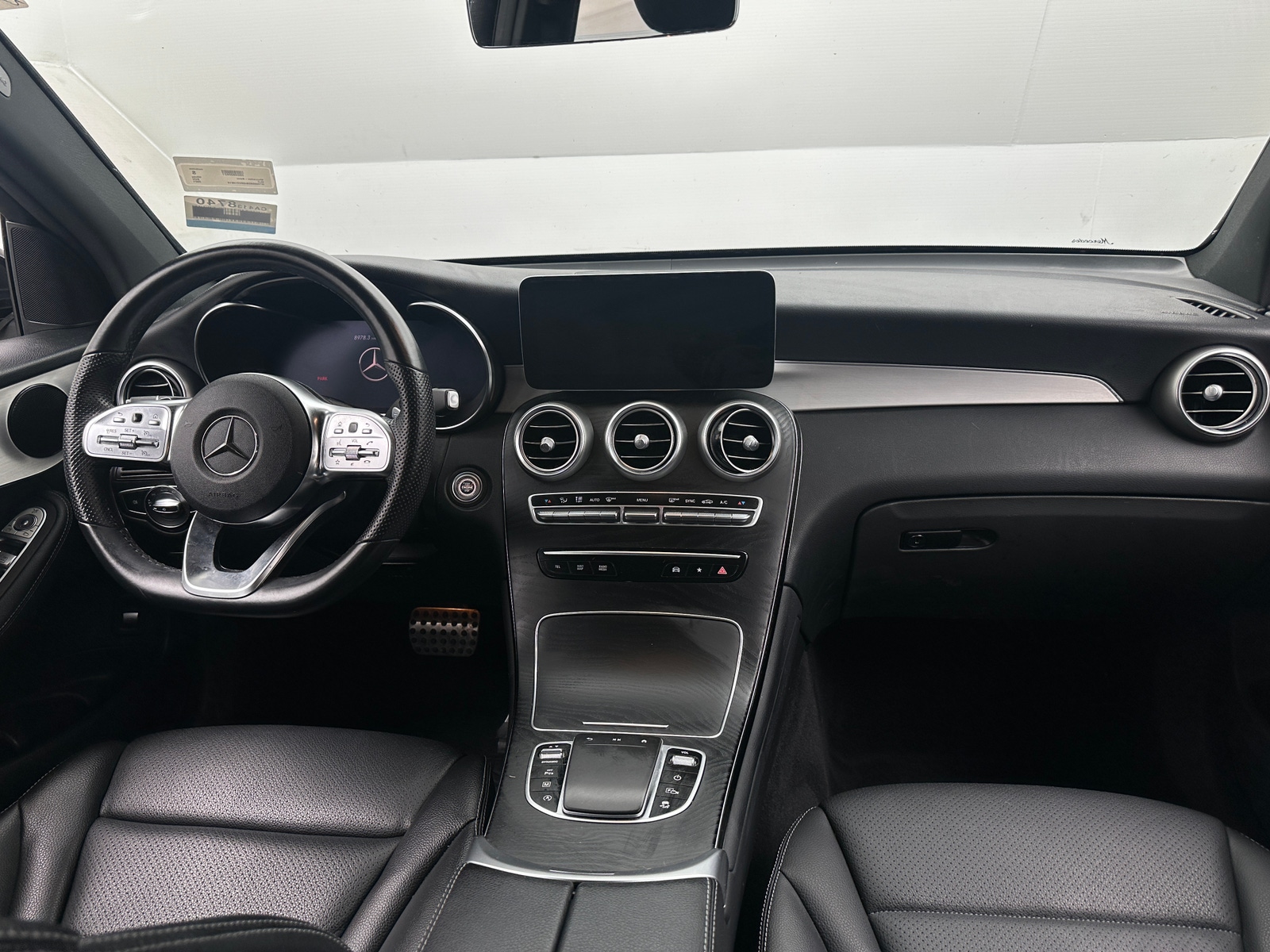 Thumbnail: 2021 Mercedes-Benz GLC - 2