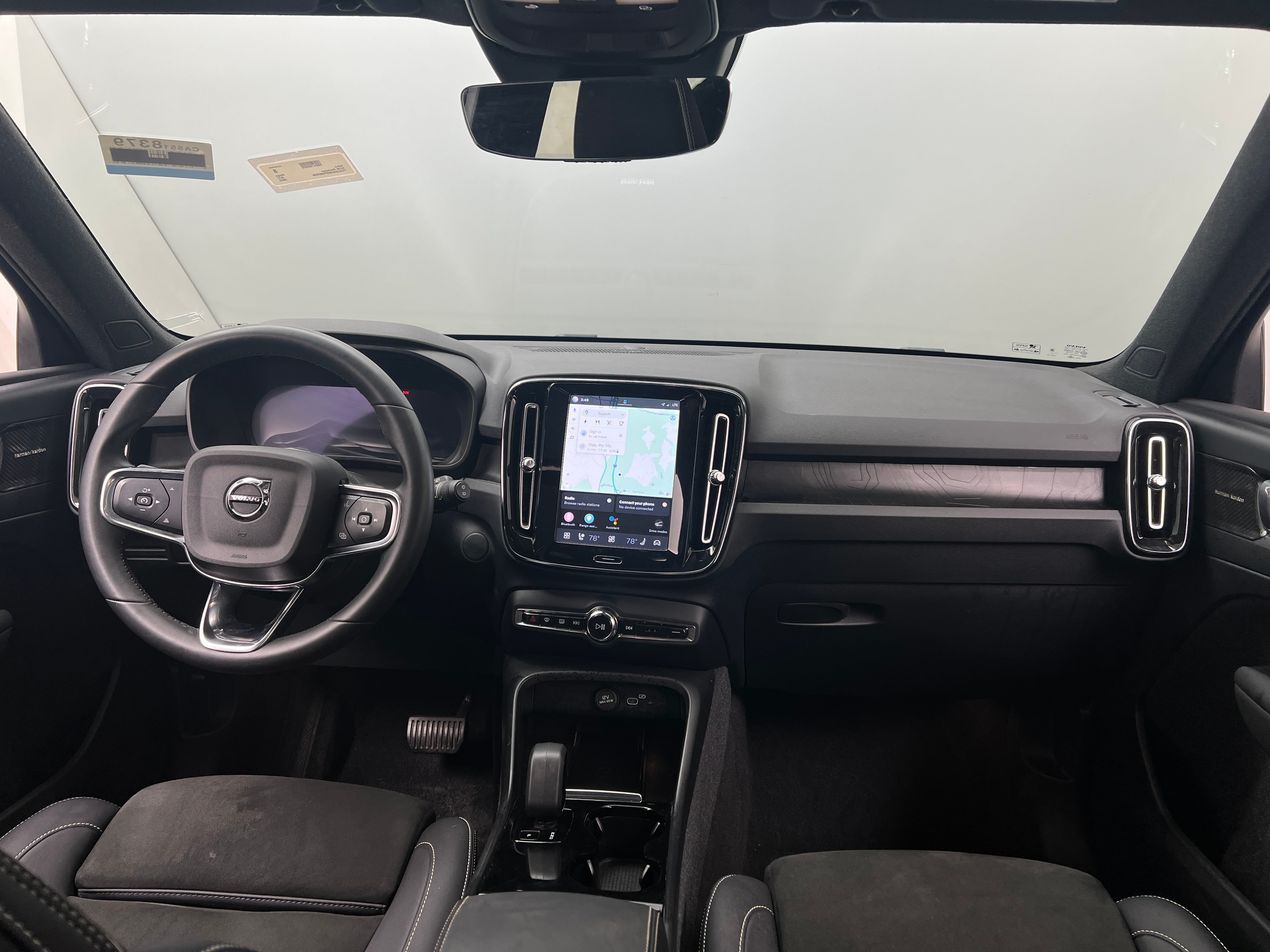 Used 2023 Volvo XC40 Ultimate with VIN YV4ED3UM5P2082036 for sale in Pewaukee, WI