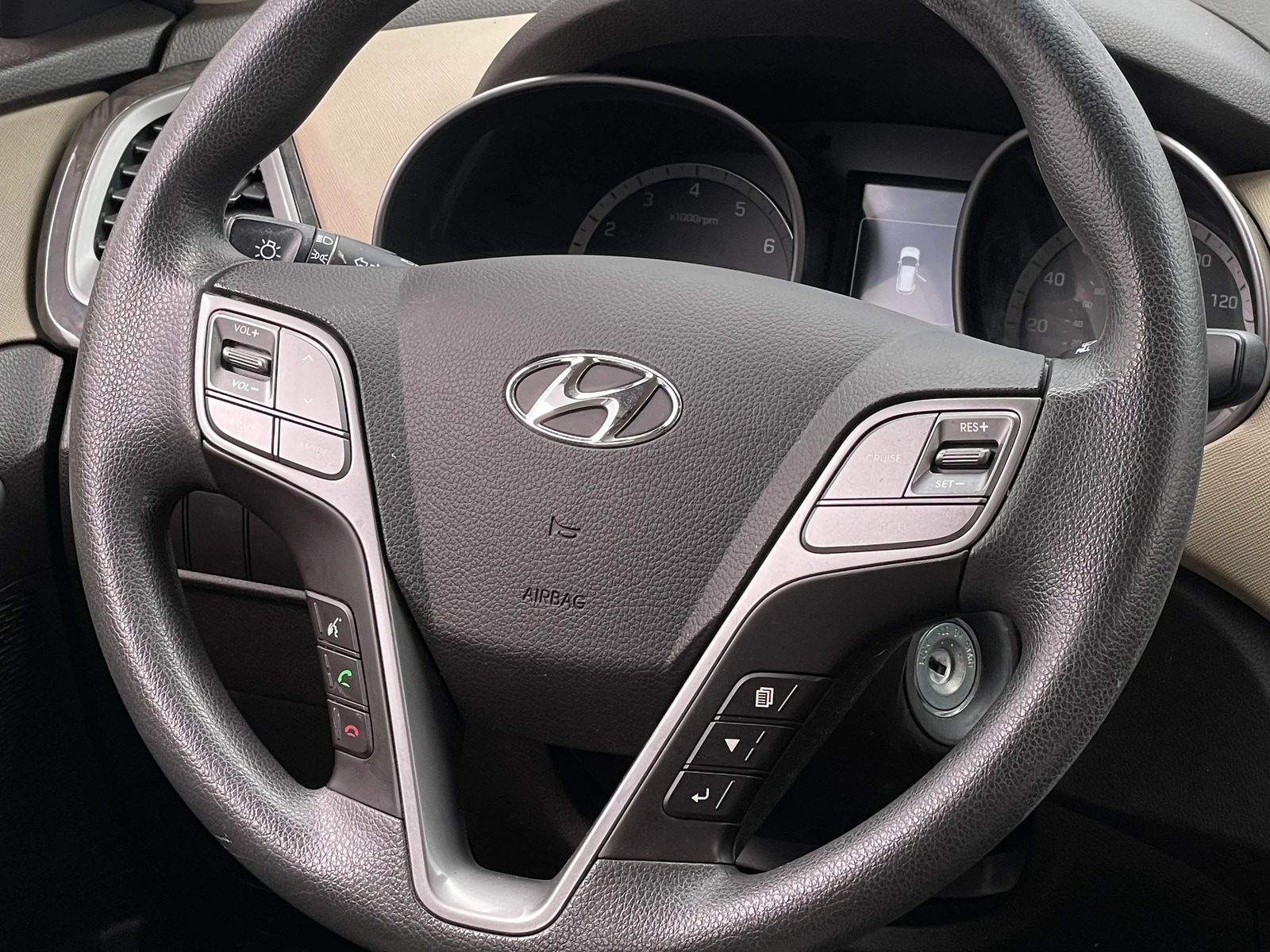 Thumbnail: 2018 Hyundai Santa Fe - 5