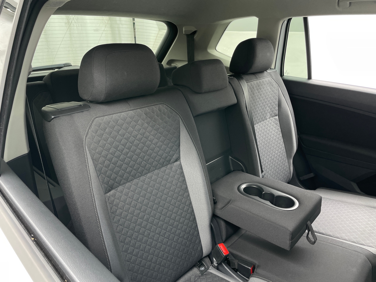 Thumbnail: 2019 Volkswagen Tiguan - 6