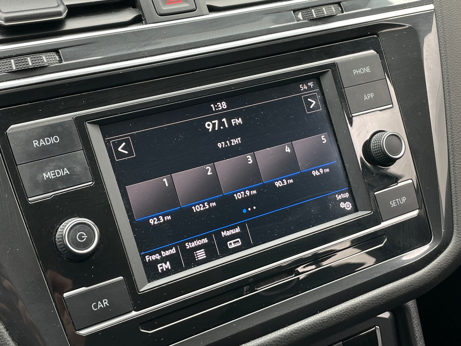 Thumbnail: 2019 Volkswagen Tiguan - 4