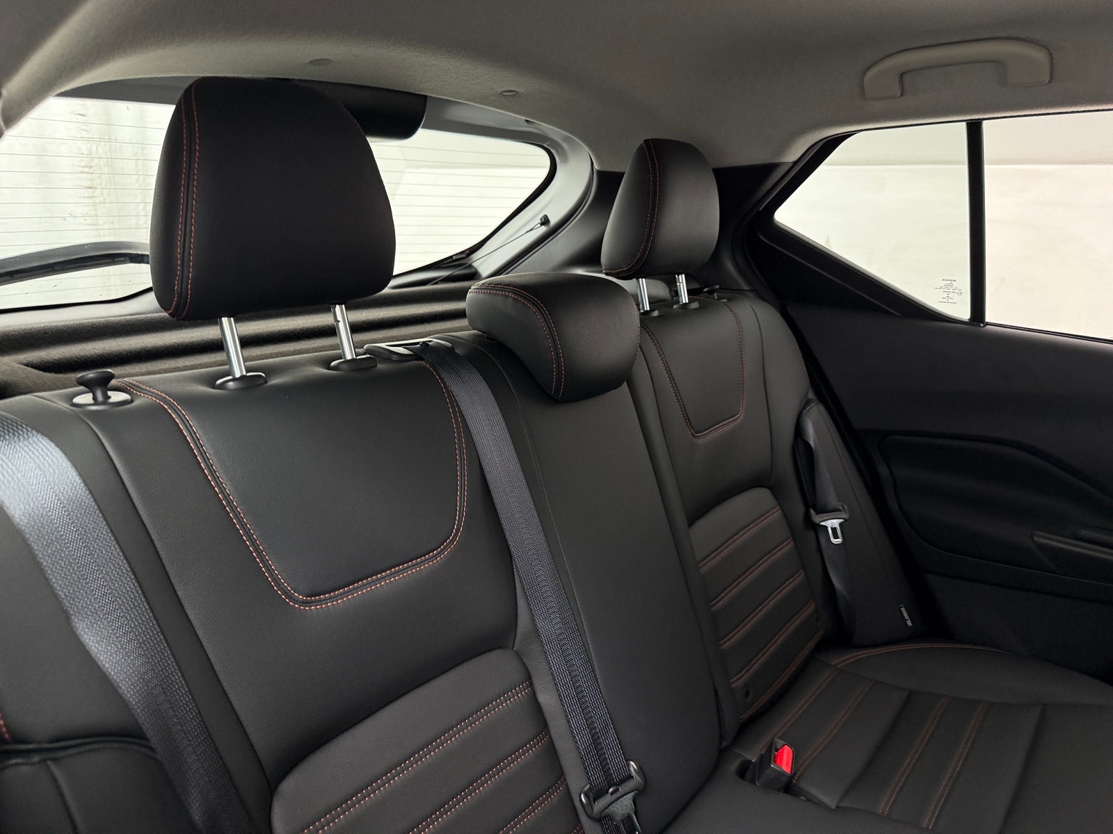 Thumbnail: 2020 Nissan Kicks - 6