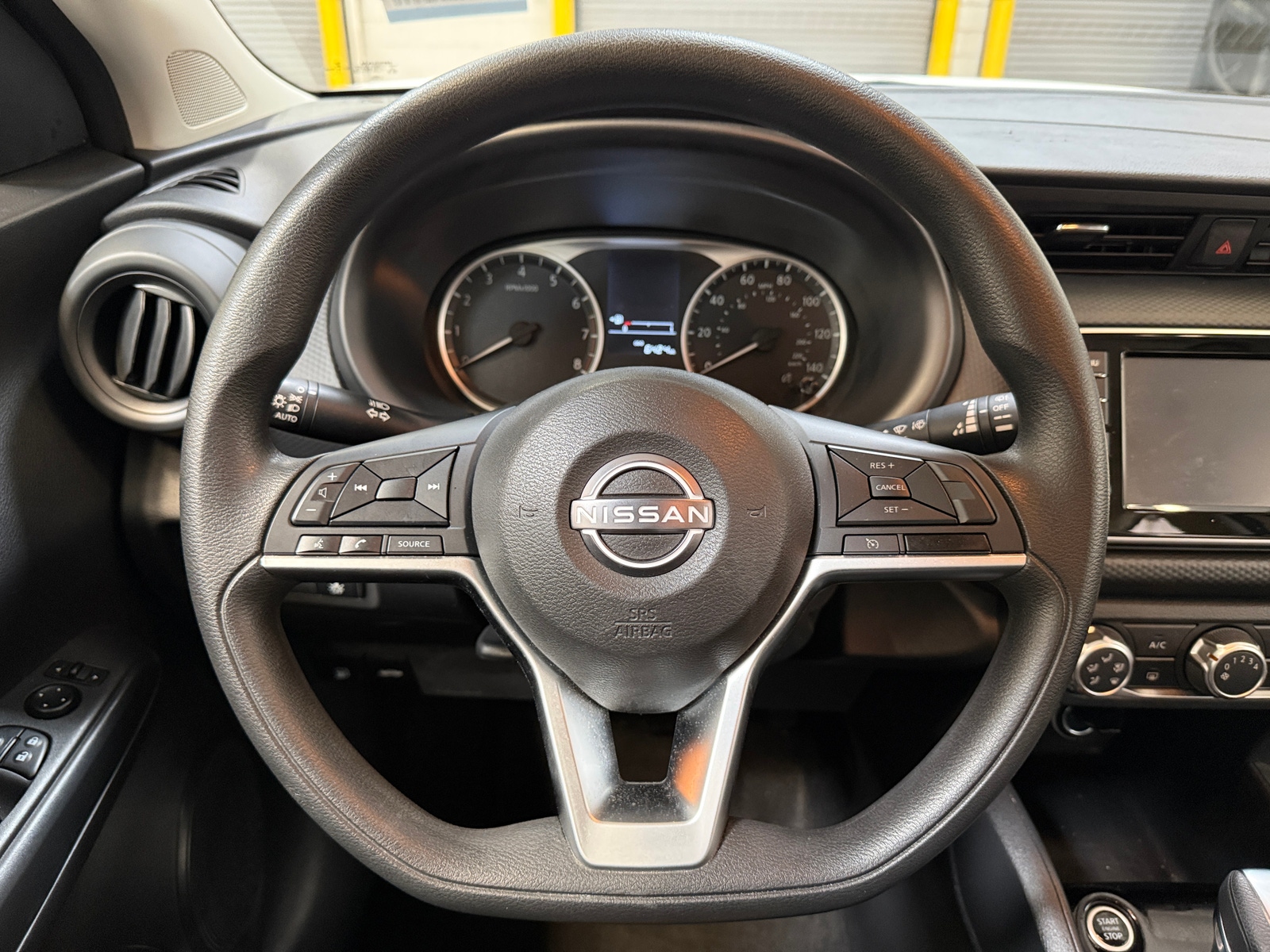 Thumbnail: 2022 Nissan Kicks - 5