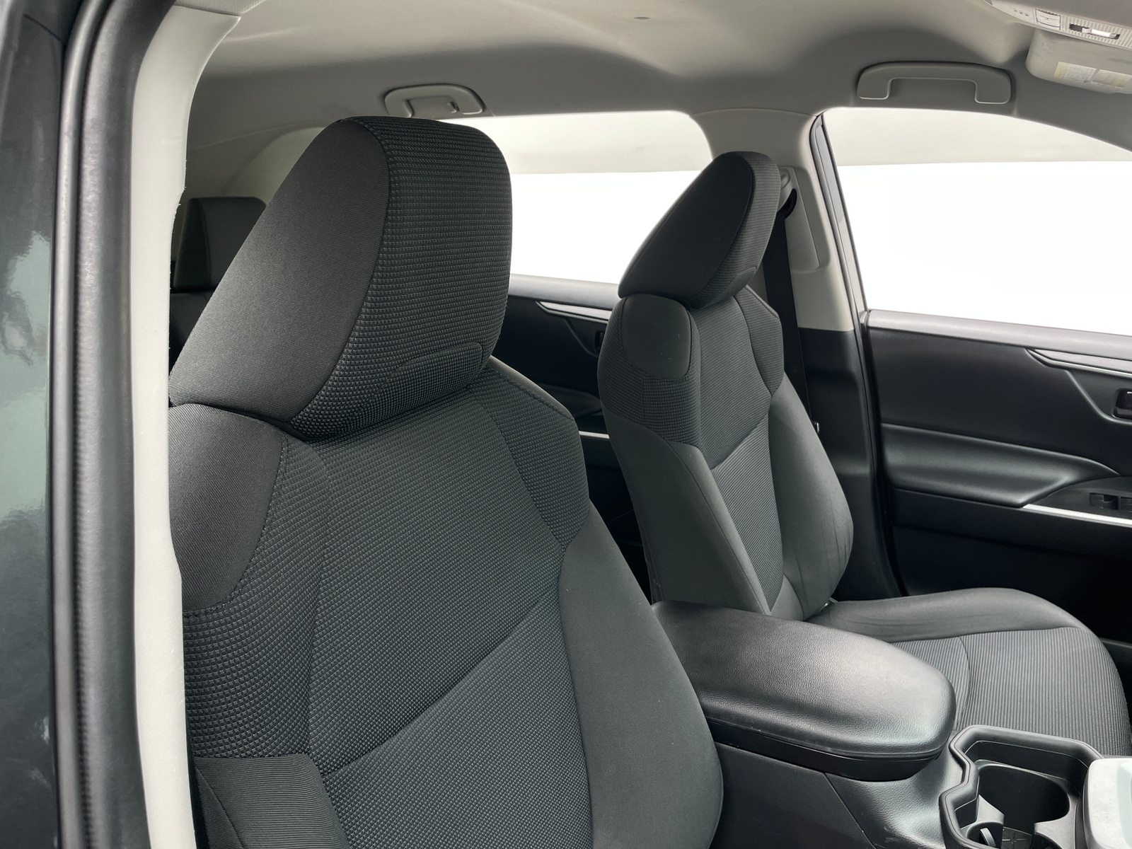 Thumbnail: 2020 Toyota RAV4 - 2