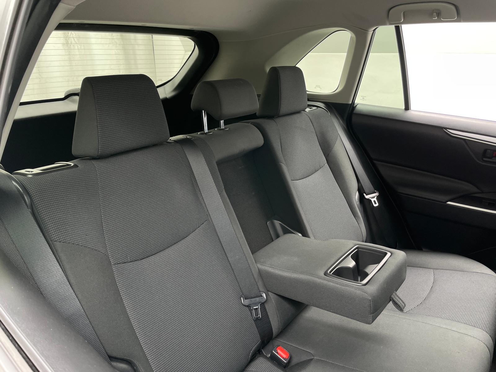 Thumbnail: 2020 Toyota RAV4 - 6