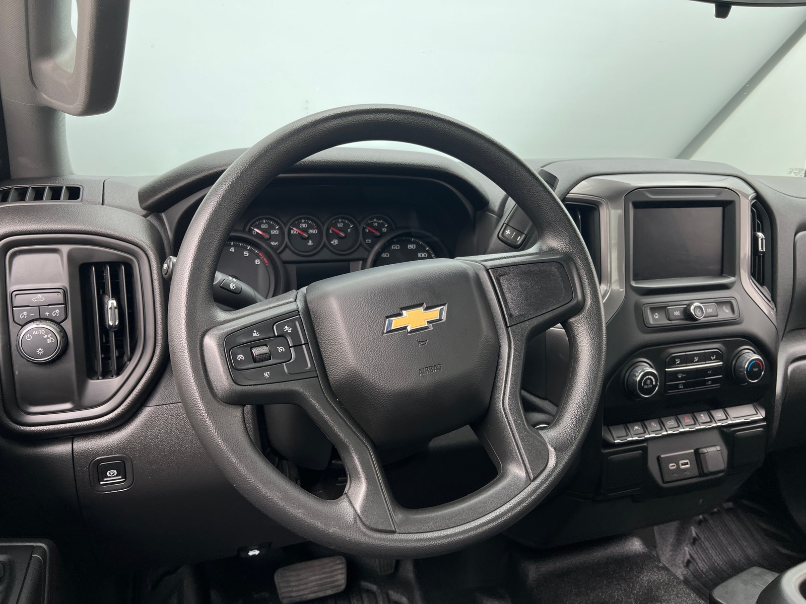 Thumbnail: 2025 Chevrolet Silverado 1500 - 5