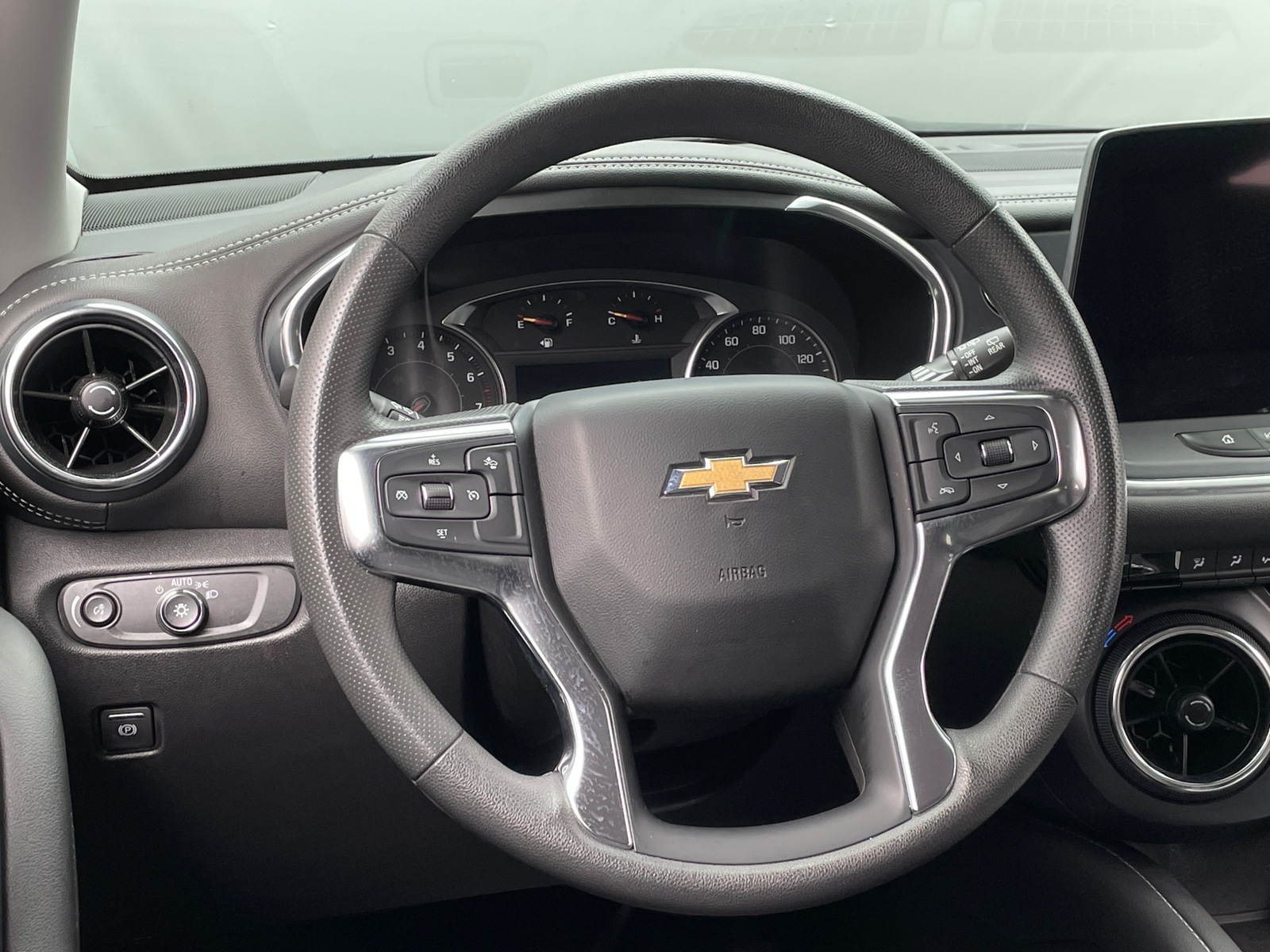 Thumbnail: 2025 Chevrolet Blazer - 5