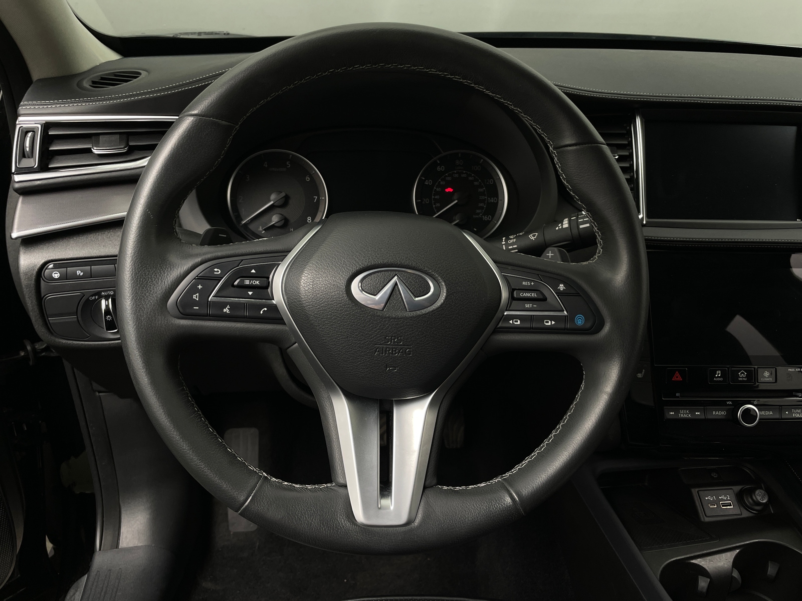 Thumbnail: 2023 INFINITI QX50 - 4