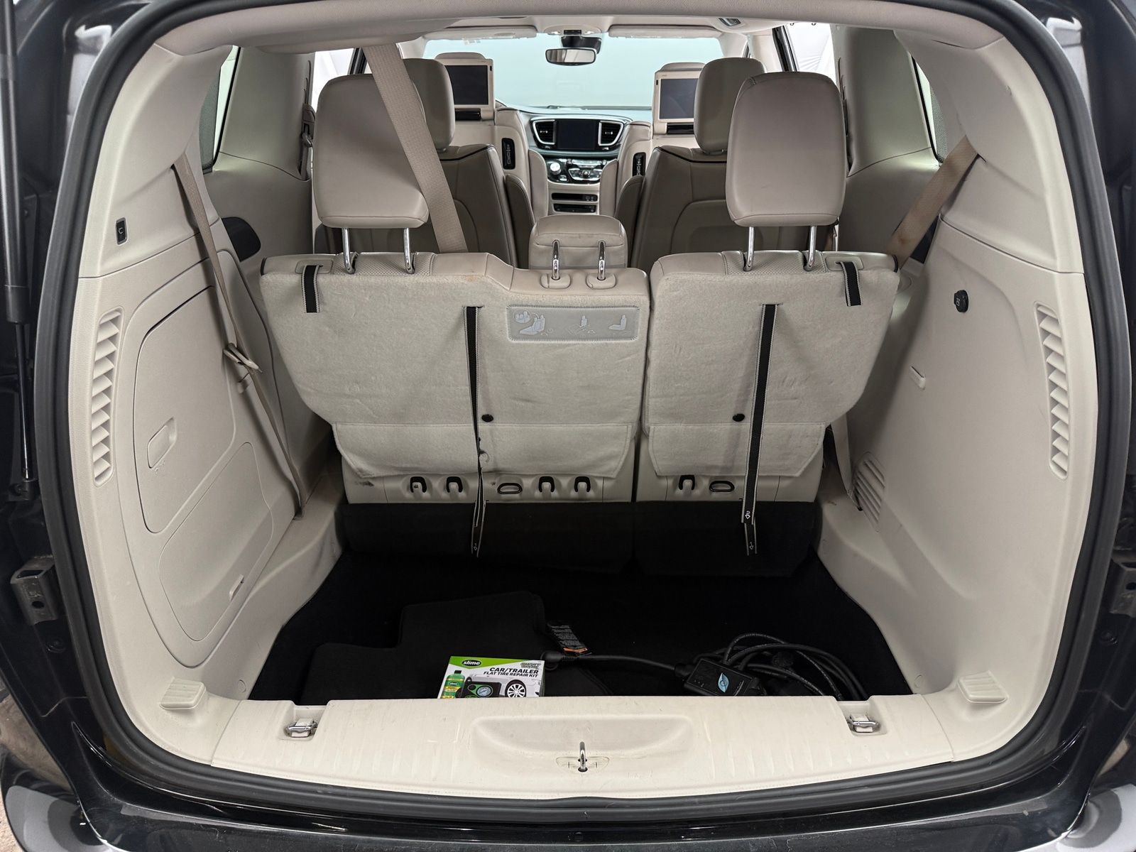 Thumbnail: 2018 Chrysler Pacifica - 6