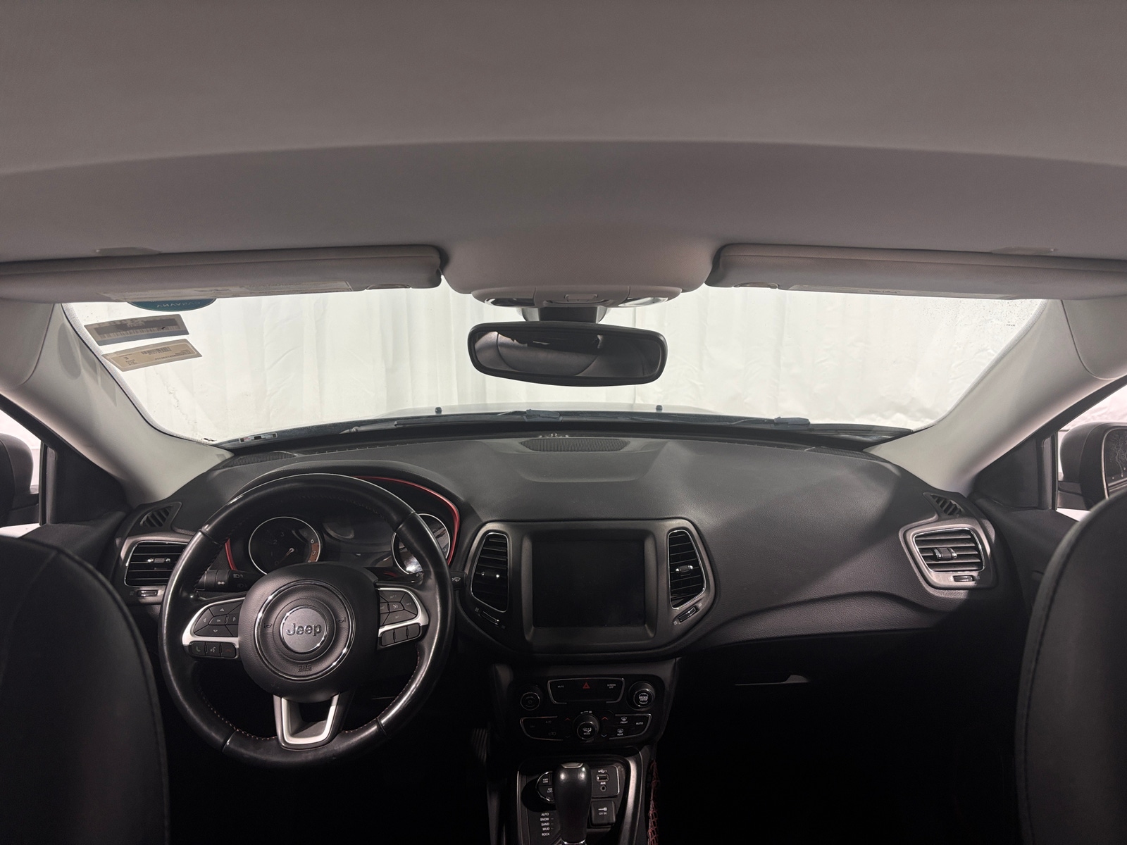 Thumbnail: 2019 Jeep Compass - 3