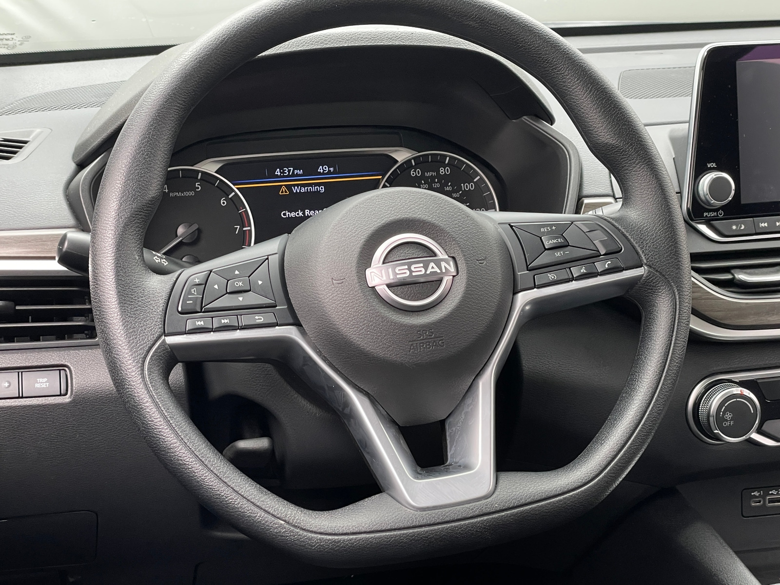 Thumbnail: 2025 Nissan Altima - 5