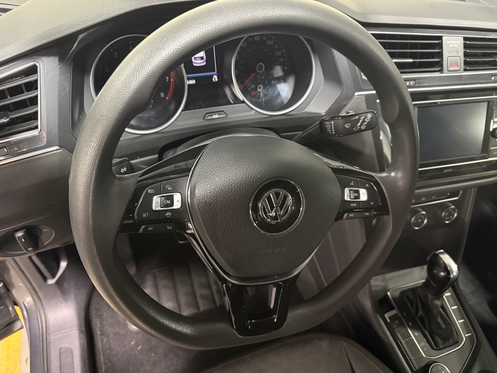 Thumbnail: 2019 Volkswagen Tiguan - 5