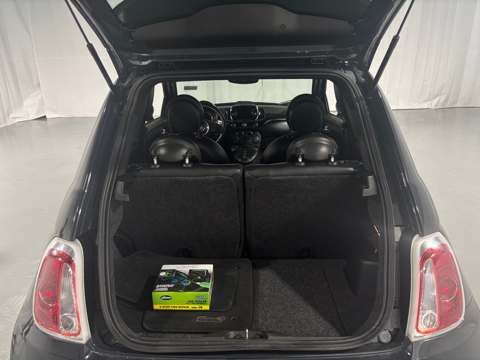 Thumbnail: 2018 Fiat 500e - 6