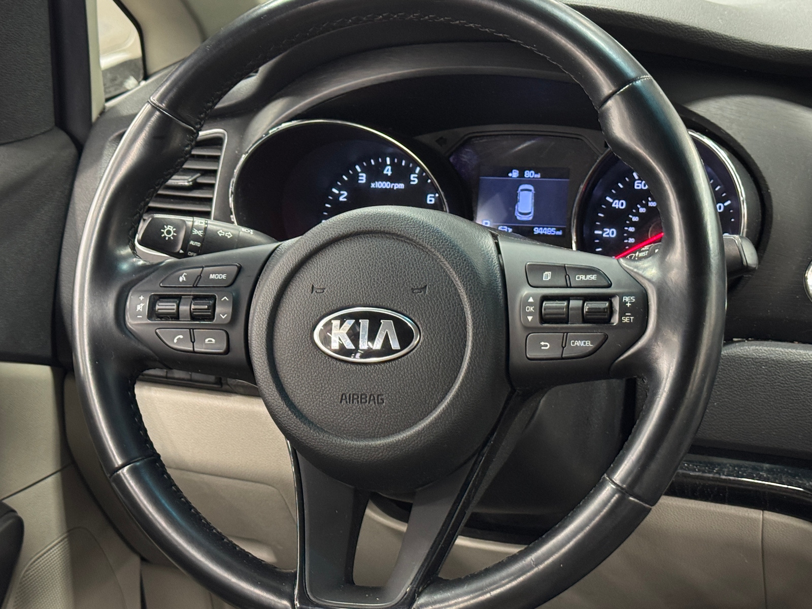 Thumbnail: 2020 Kia Sedona - 4